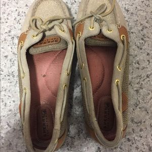 Gold Sperrys